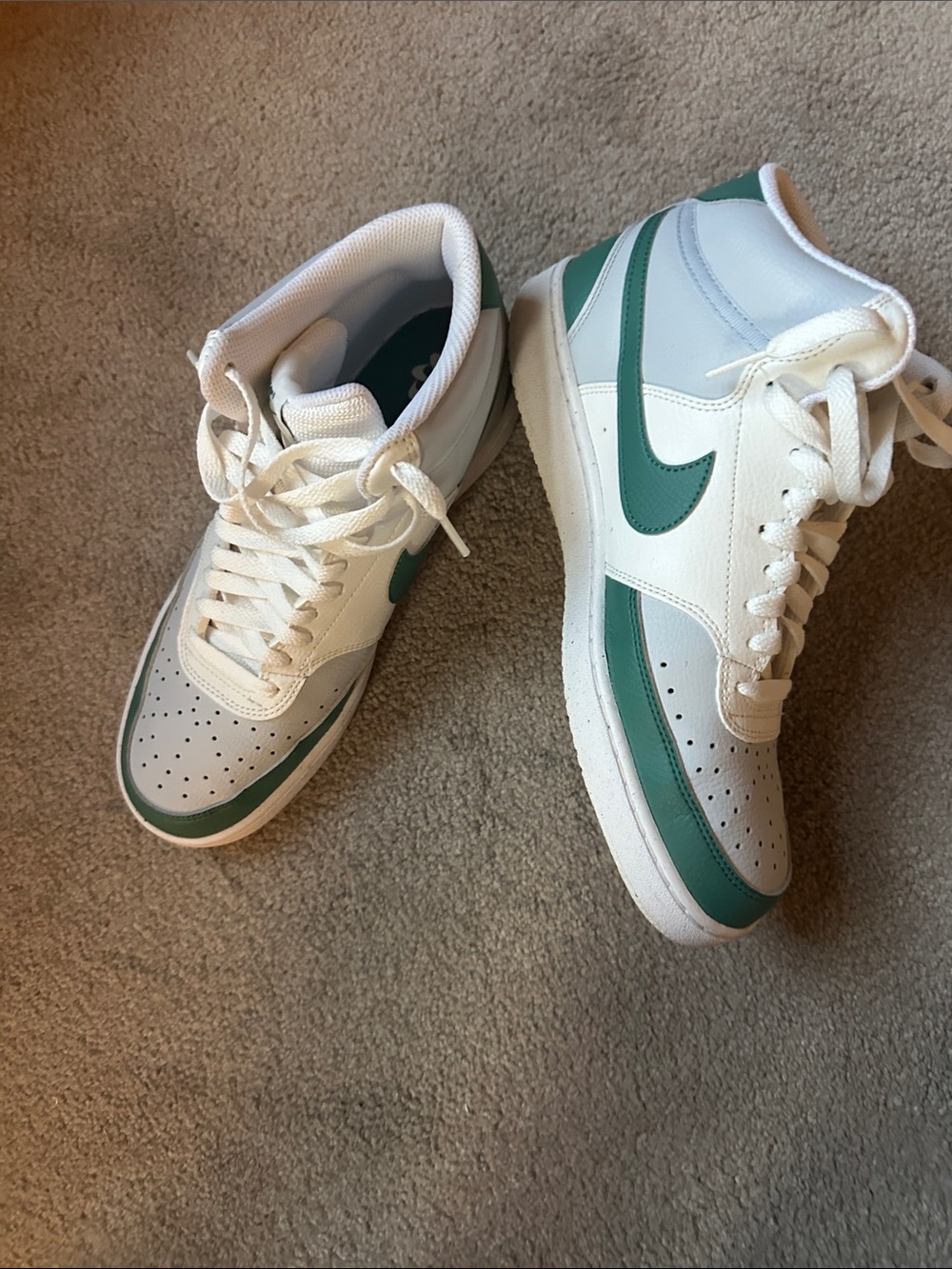 Nike White and Teal Low-Top Sneakers
